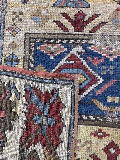 27073023f - Antiker Kazak, Kaukasus, 19.Jhd, Wolle auf Wolle, ca. 250 x 135 cm, EHZ: 4 ...
