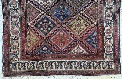 27073031c - Hamadan antik, Persien, um 1900, Wolle auf Baumwolle, ca. 193 x 130 cm, Mottenfraß, ...