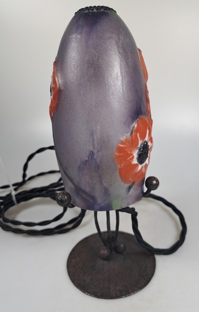 27073033b - Kleine Tischleuchte, Gabriel Argy-Rousseau, um 1920, Schirm signiert, pate-de-verre in ...