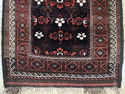 27073050b - Belutsch antik, Persien, um 1900, Wolle aufWolle, ca. 142 x 80 cm, EHZ: 2 Schätzpreis: ...