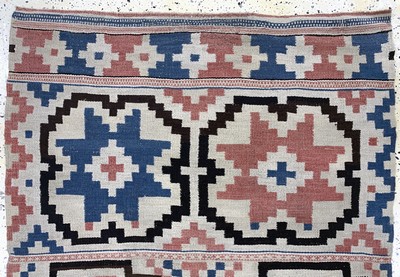 27073053a - Bessarabien Kelim antik, Osteuropa, um 1900, Wolle auf Wolle, ca. 146 x 120 cm, EHZ: 2 ...