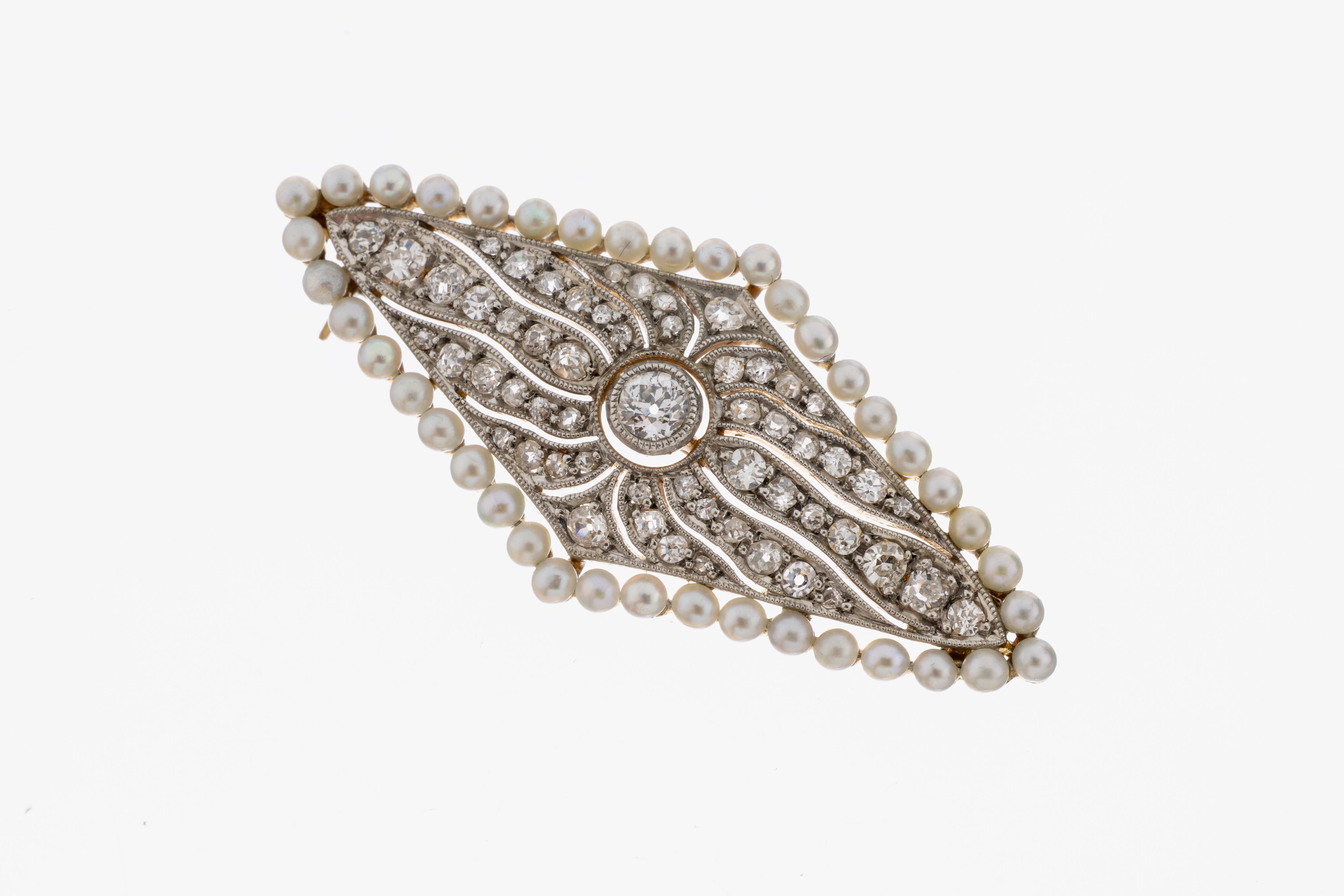 Image 27073157 - 14 kt Gold Art Deco Diamant-Perl-Brosche, um 1920-30, GG 585/000 gepr., schauseitig ...