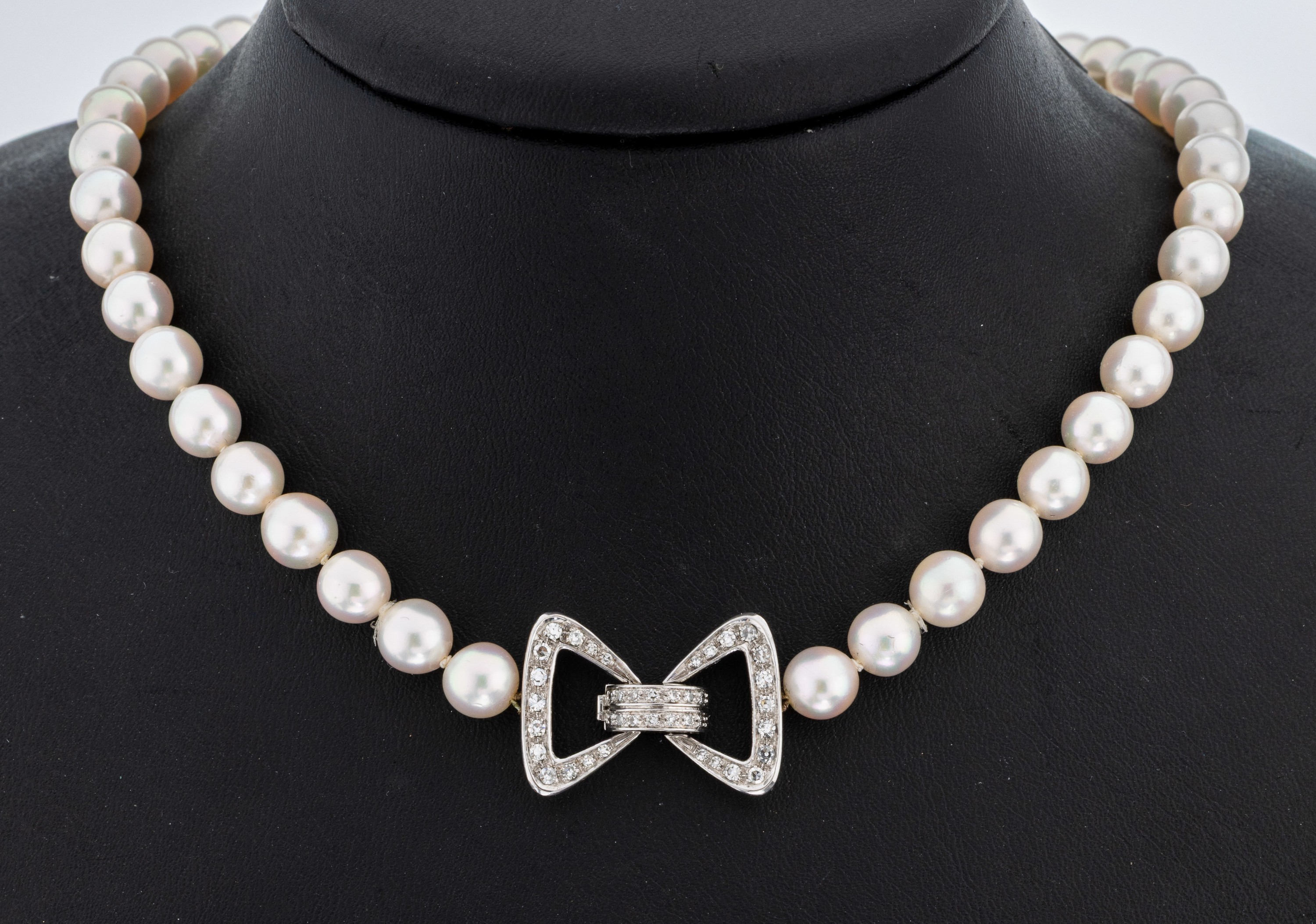 Image 27073160 - Perl-Collier mit 18 kt Gold Diamant -Mittelteil, WG 750/000, Akoyazuchtperlen, D. ca. 7 ...