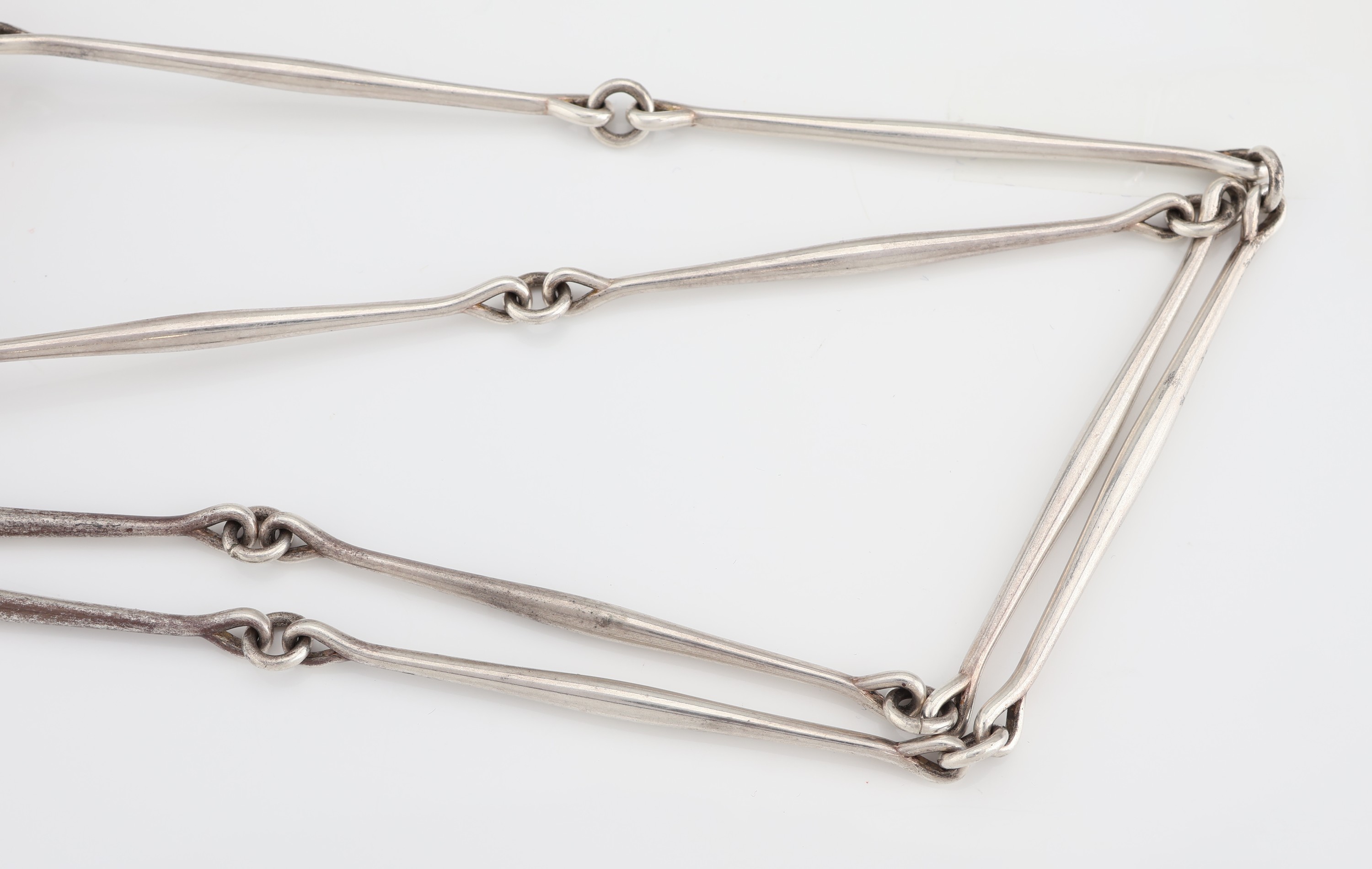 Detail c: GEORG JENSEN Herzcollier, 925er Silber, Dänemark, Modell Nr. 126, nach 1945, Design Astrid Fog, ca. 98.4 g, Herz ca. 6 x 6 cm, L. ca. 80 cm, ...