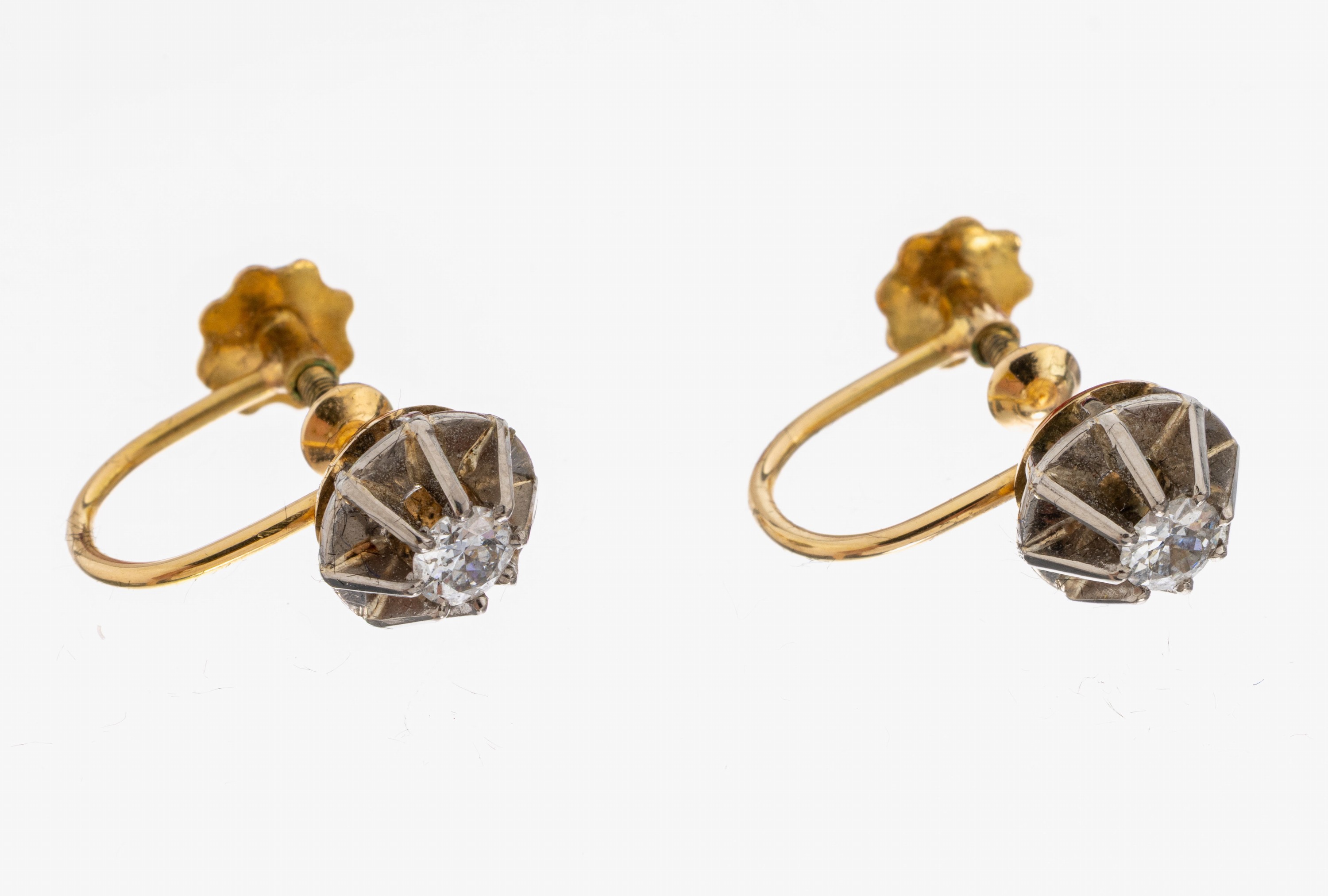 Detail a: Paar 18 kt Gold Diamant-Ohrschrauben, Schweden 1920/30er Jahre, GG/WG 750/000, 2 Altschliff-Diamanten zus. ca. 0.30 ct Weiß/pMeistermarke J.P., ca. ...