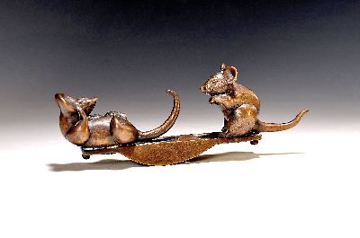 27073720k - Gernot Rumpf, 1941 - 2025 Kaiserslautern, Schaukelmäuse, Bronze patiniert, signiert und ...