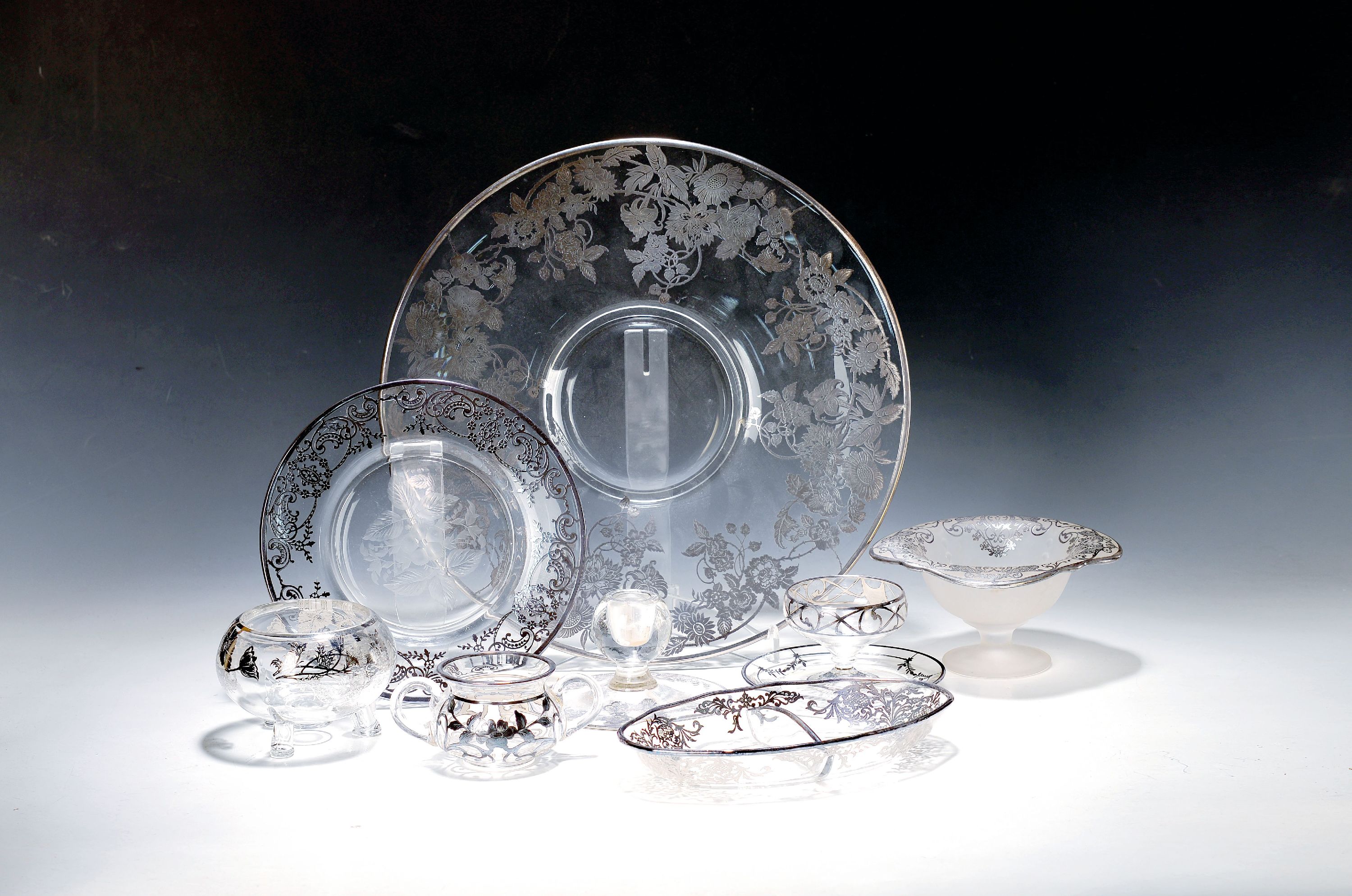 Image 27073927 - 15-teiliges Dessert-Service, deutsch, um 1910-20, farbloses Glas mit silver-overlay ...
