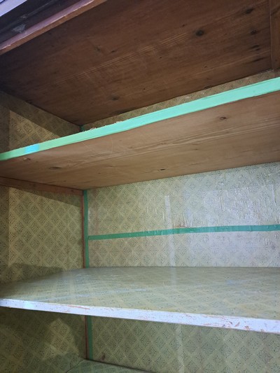 27073986h - Renaissanceschrank, Süddeutschland, spätes 17. Jh., Nußbaumfurnier, z.T. massiv, ...
