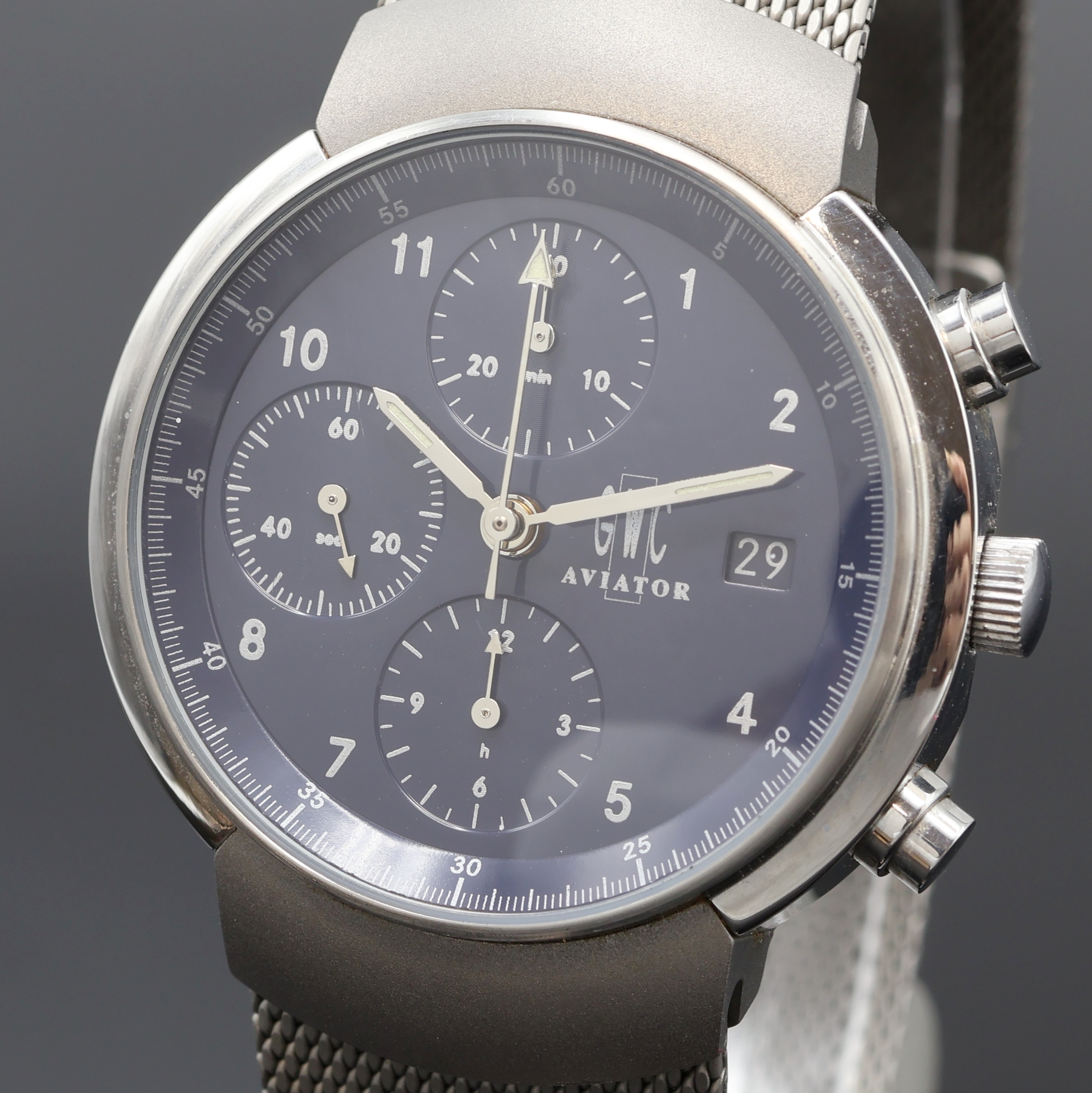 Detail a: GWC LUFTHANSA Aviator Herrenchronograph in Titan/Stahl mit COSC-Zertifikat, Schweiz um 1995, Automatik, beids. vergl. Geh., 4-fach verschr. ...