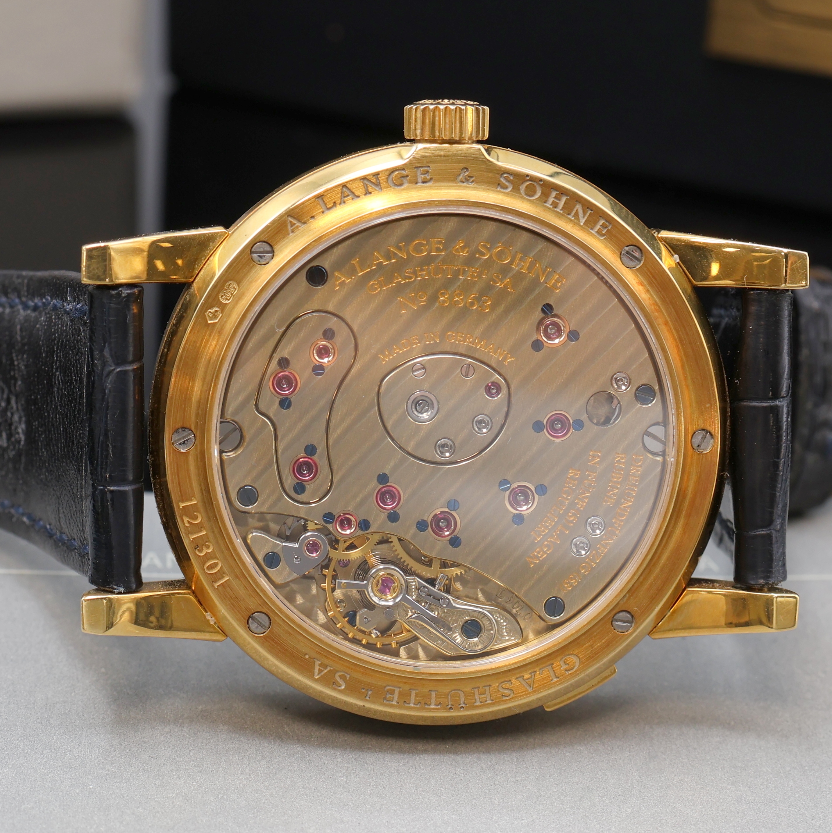 Detail g: A. LANGE & SÖHNE Lange 1 Herrenarmbanduhr in GG 750/000 Referenz 101.022, Deutschland lt. orig. Papier verk. 1999, Handaufzug, beids. vergl. Geh., ...
