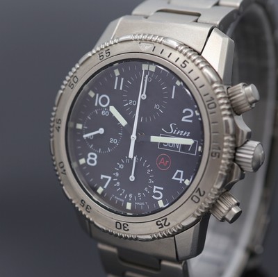 27074545a - SINN Referenz 103.0300 Taucherchronograph in Reintitan, Schweiz um 1995, Automatik, 2- ...