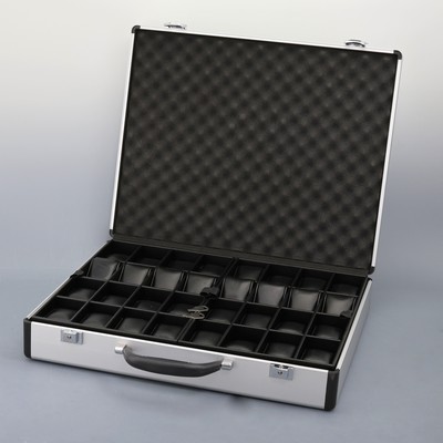 27074547c - Hochwertiger Aluminium Uhrenkoffer für 32 Uhren, stabile Ausführung, abschließbar, ...