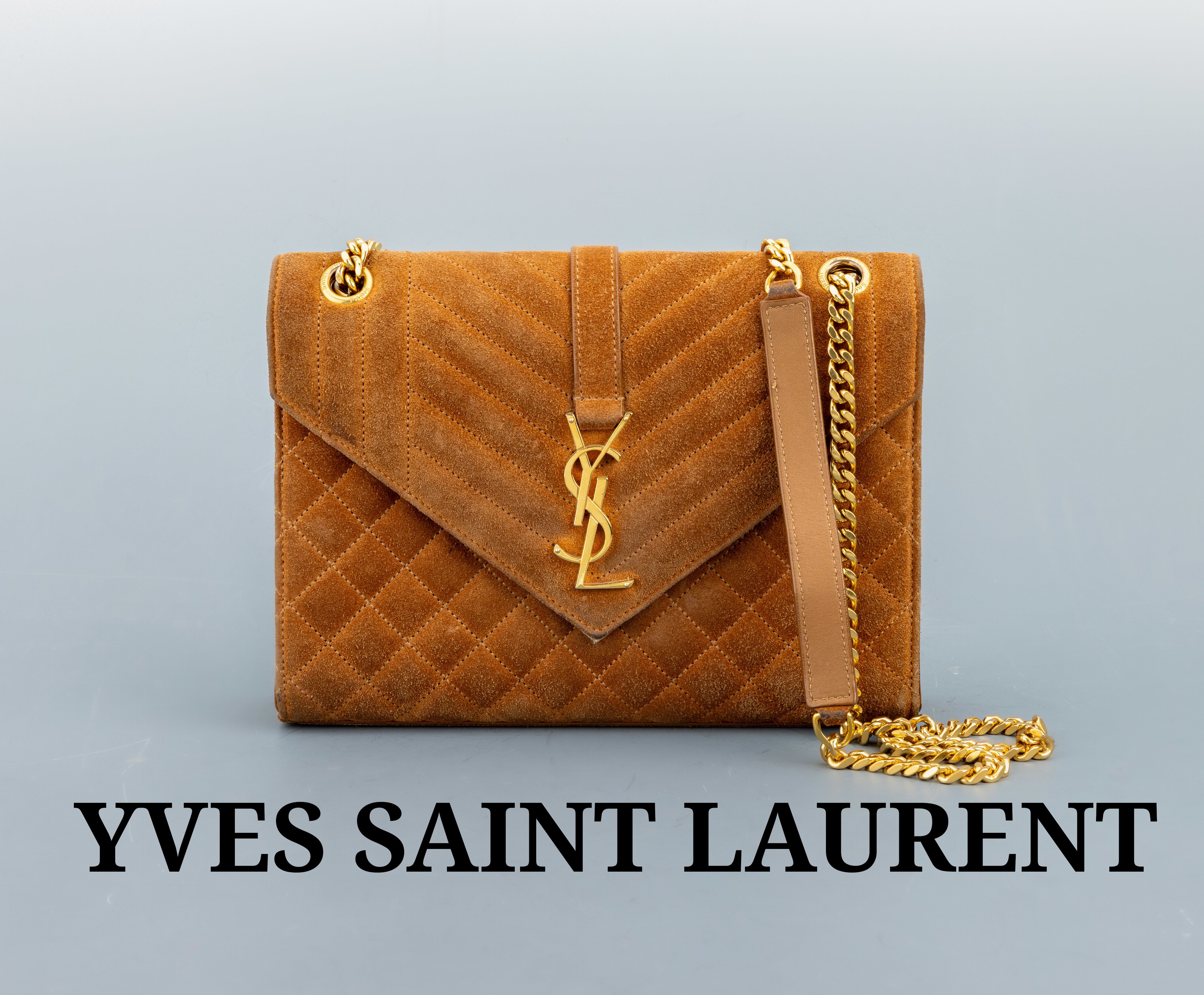 Image 27074732 - YVES SAINT LAURENT Envelope Handtasche, gestepptes Veloursleder in Cognacbraun, ...