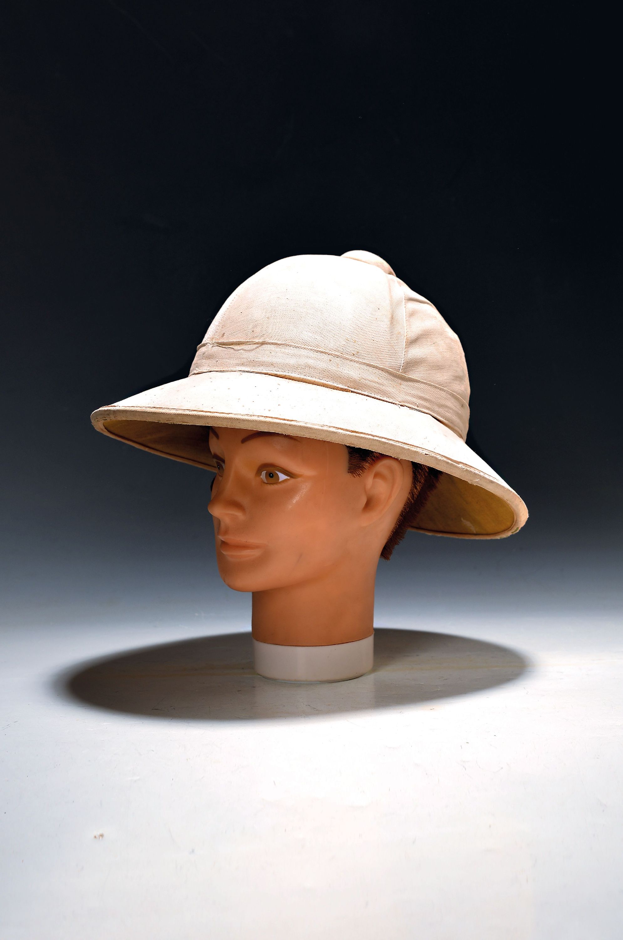Image 27075190 - Tropenhelm, Milanini, Marseille, Frankreich, Anfang 20.Jh., Korkkorpus mit Leinenbezug, ...