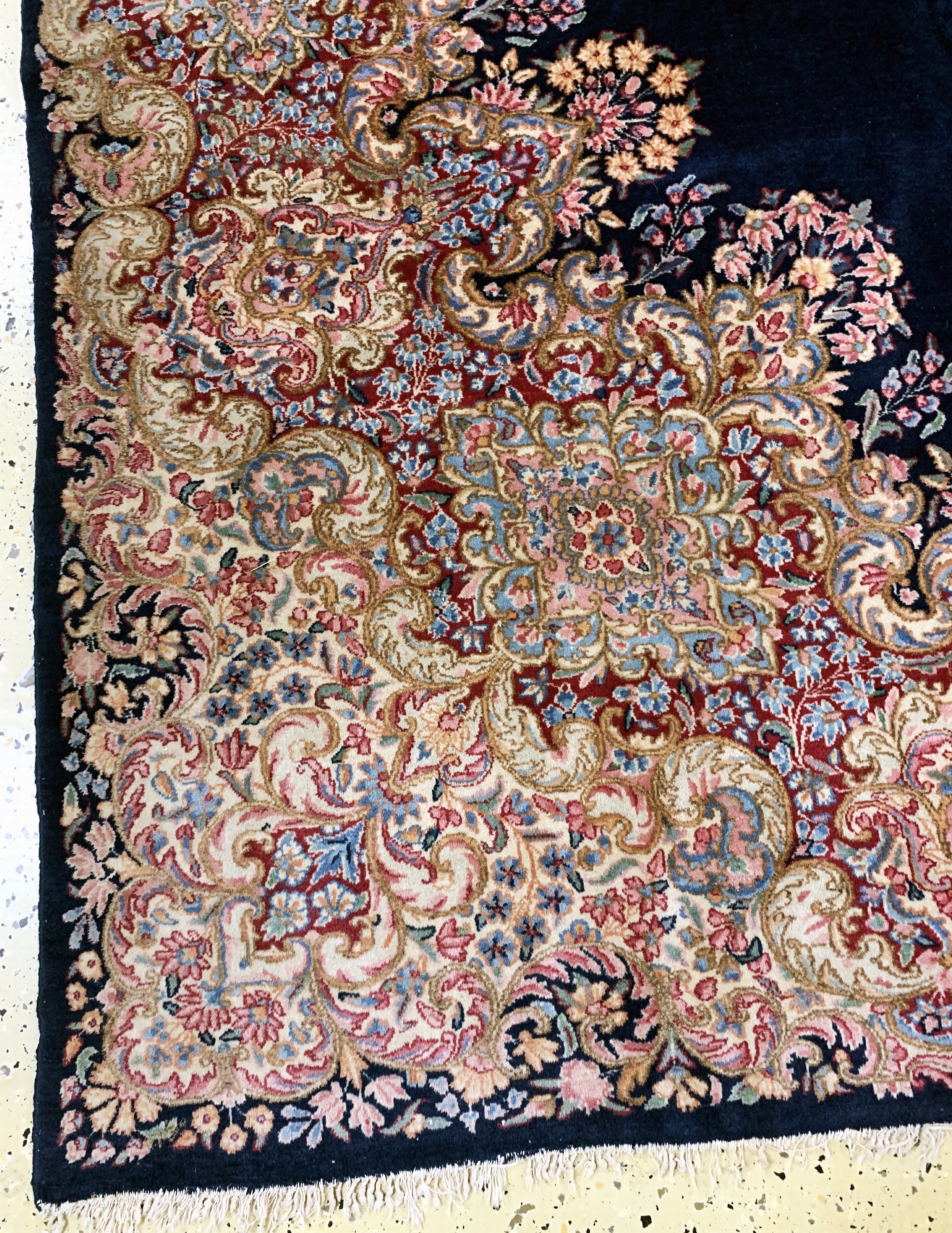 Detail b: Kerman Lawar fein, Persien, Mitte 20.Jhd, Wolle auf Baumwolle, ca. 334 x 243 cm, EHZ: 2
