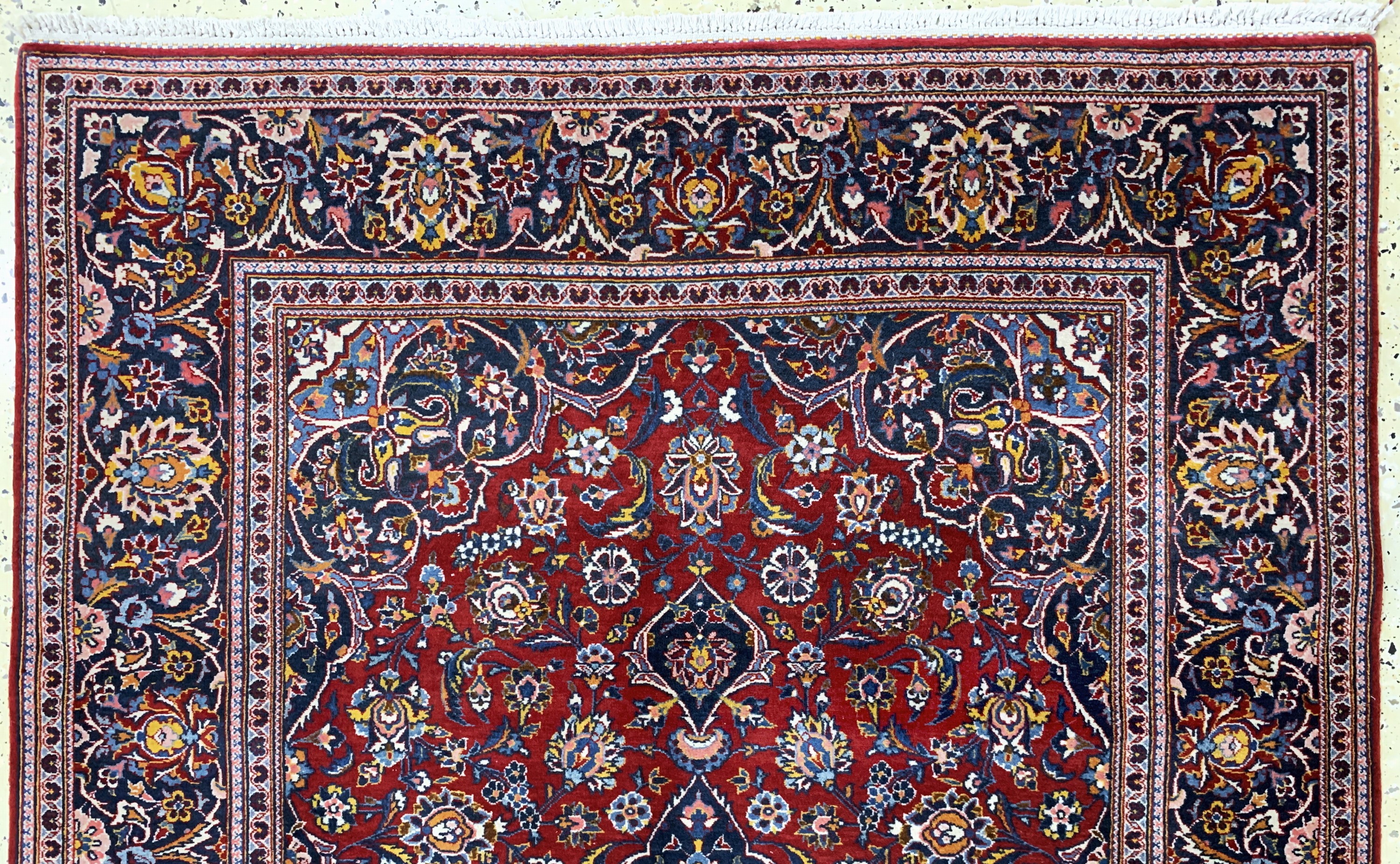 Detail d: Keschan Kork fein, Persien, Mitte 20.Jhd, Korkwolle auf Baumwolle, ca. 211 x 135 cm, minimaler Mottenfraß am Rand, EHZ: 2