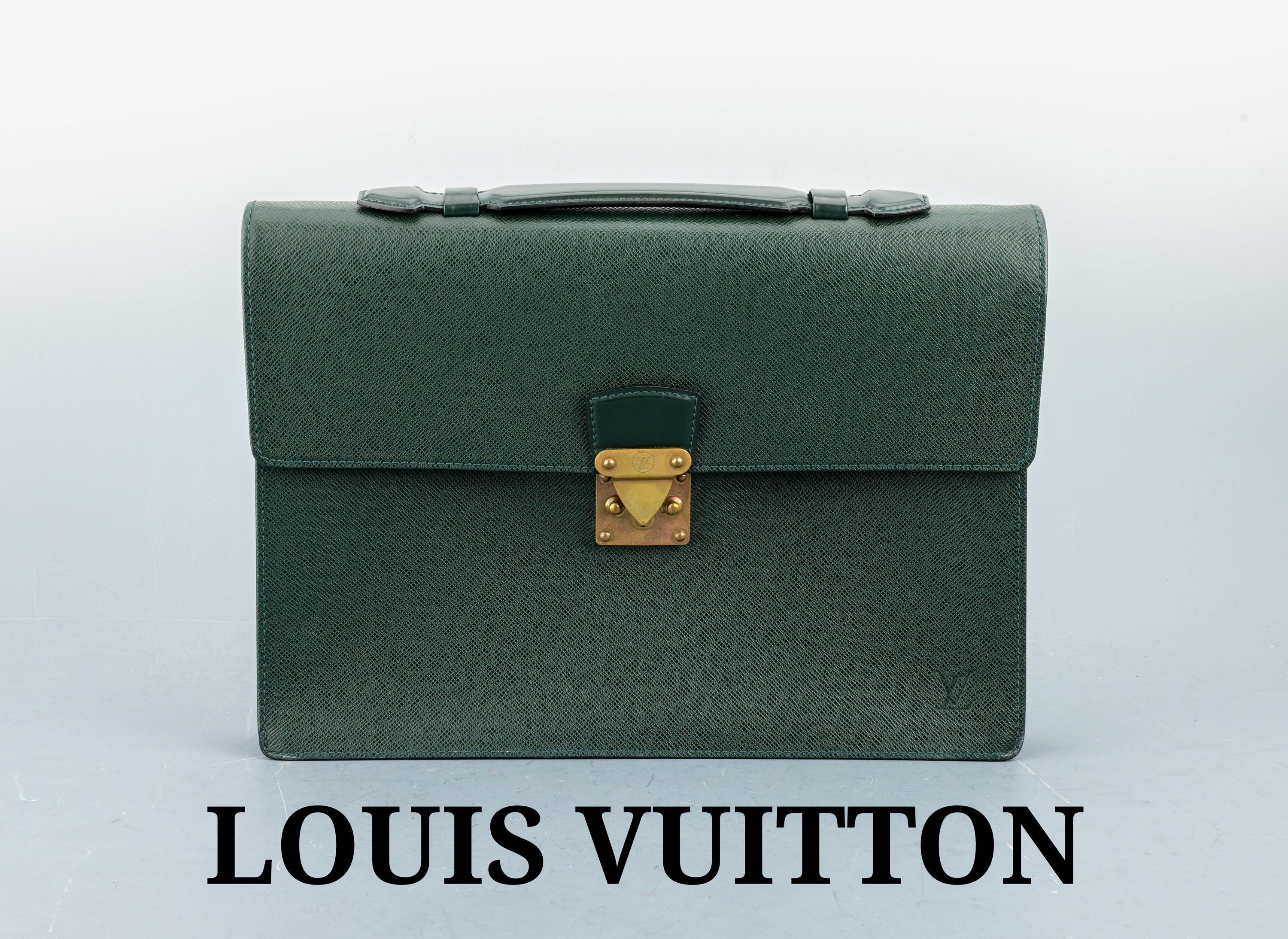 Image 27075468 - LOUIS VUITTON briefcase , ´Serviette Kourad´, green Taiga leather, appliques gilt, 1 ...