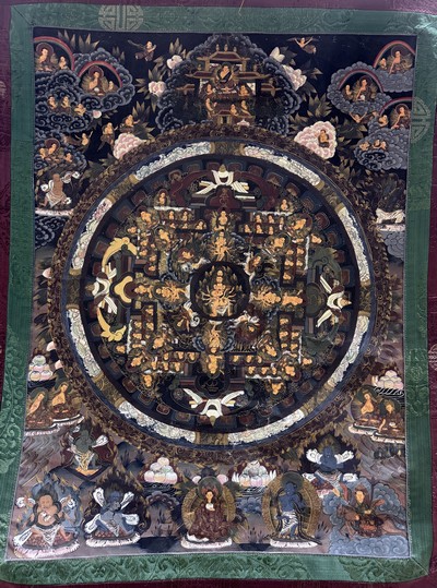 27075409a - Thangka alt, Tibet, Mitte 20.Jhd, Malerei mit Seidenumrandung, ca. 95 x 62 cm, EHZ: 1-2 ...