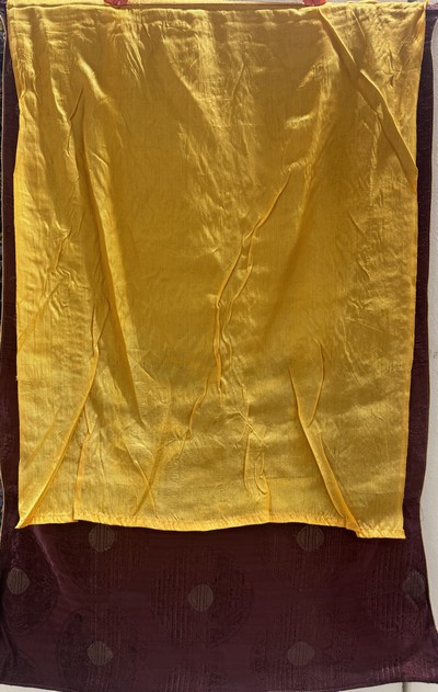 27075409c - Thangka alt, Tibet, Mitte 20.Jhd, Malerei mit Seidenumrandung, ca. 95 x 62 cm, EHZ: 1-2 ...