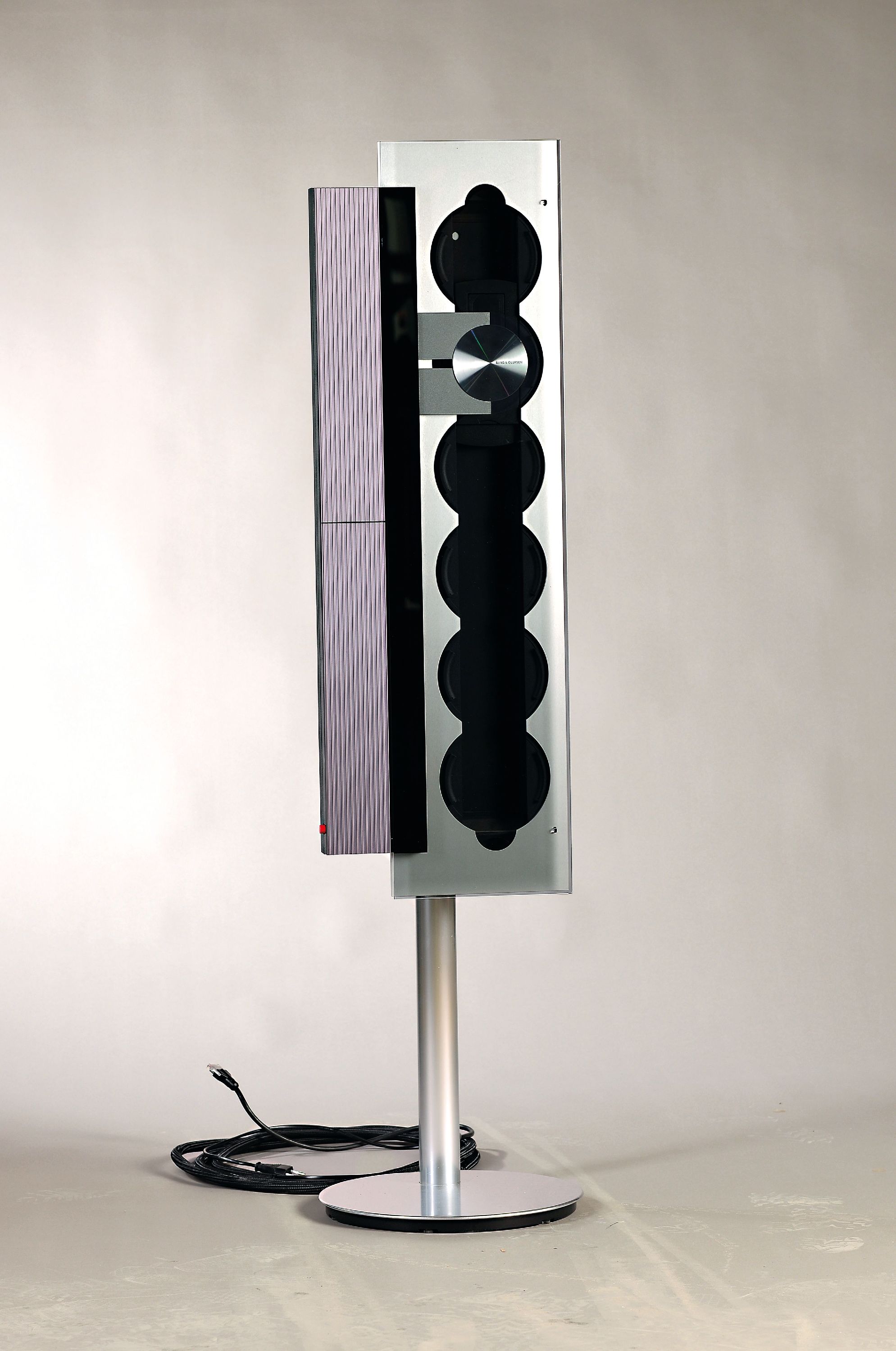 Image 27076015 - Bang & Olufsen, Beosound 9000, after 1996, CD player and two active speakers, designed by ...