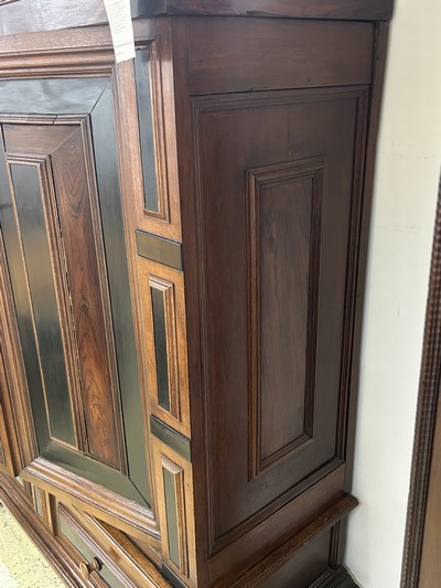 27076067c - Barockschrank, Niederrhein, um 1700, Eiche massiv, z.T. furniert, z.T. ...