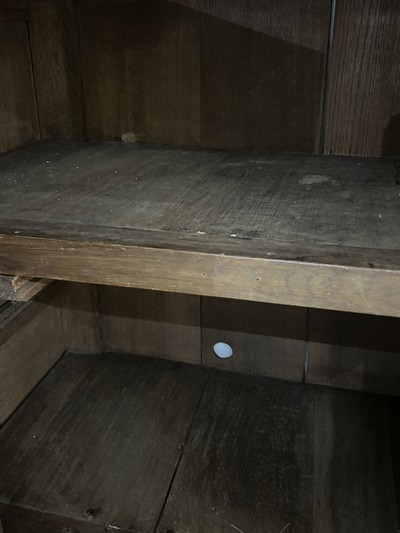 27076067e - Barockschrank, Niederrhein, um 1700, Eiche massiv, z.T. furniert, z.T. ...