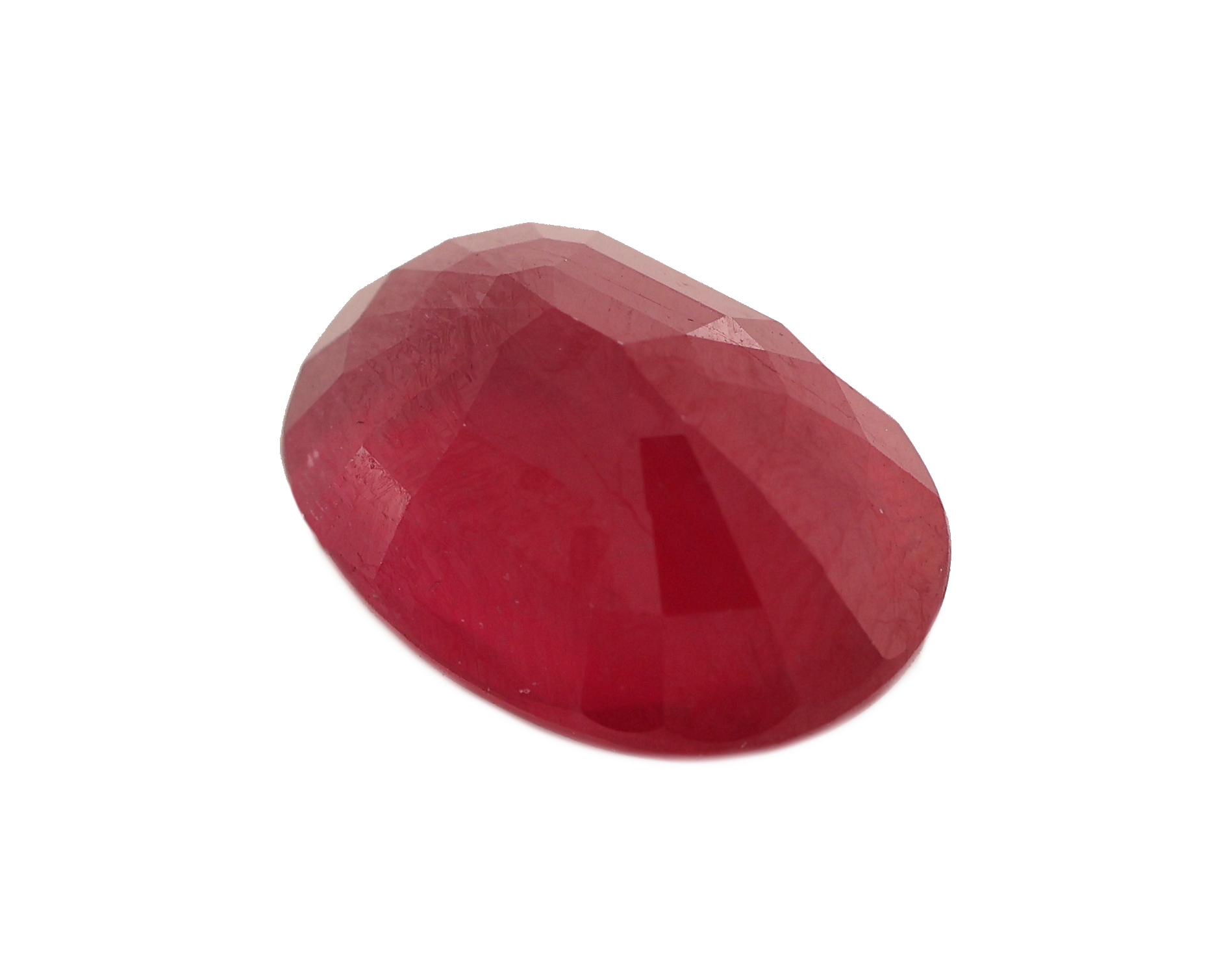 Detail a: Loser Rubin, ca. 6.81 ct, ovalfacett.