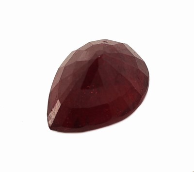27076212a - Loser Rubin, ca. 2.88 ct, facett. Tropfen Schätzpreis: 1200, - EUR