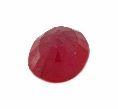 27076226a - Loser Rubin, ca. 4.71 ct, ovalfacett. Schätzpreis: 1100, - EUR