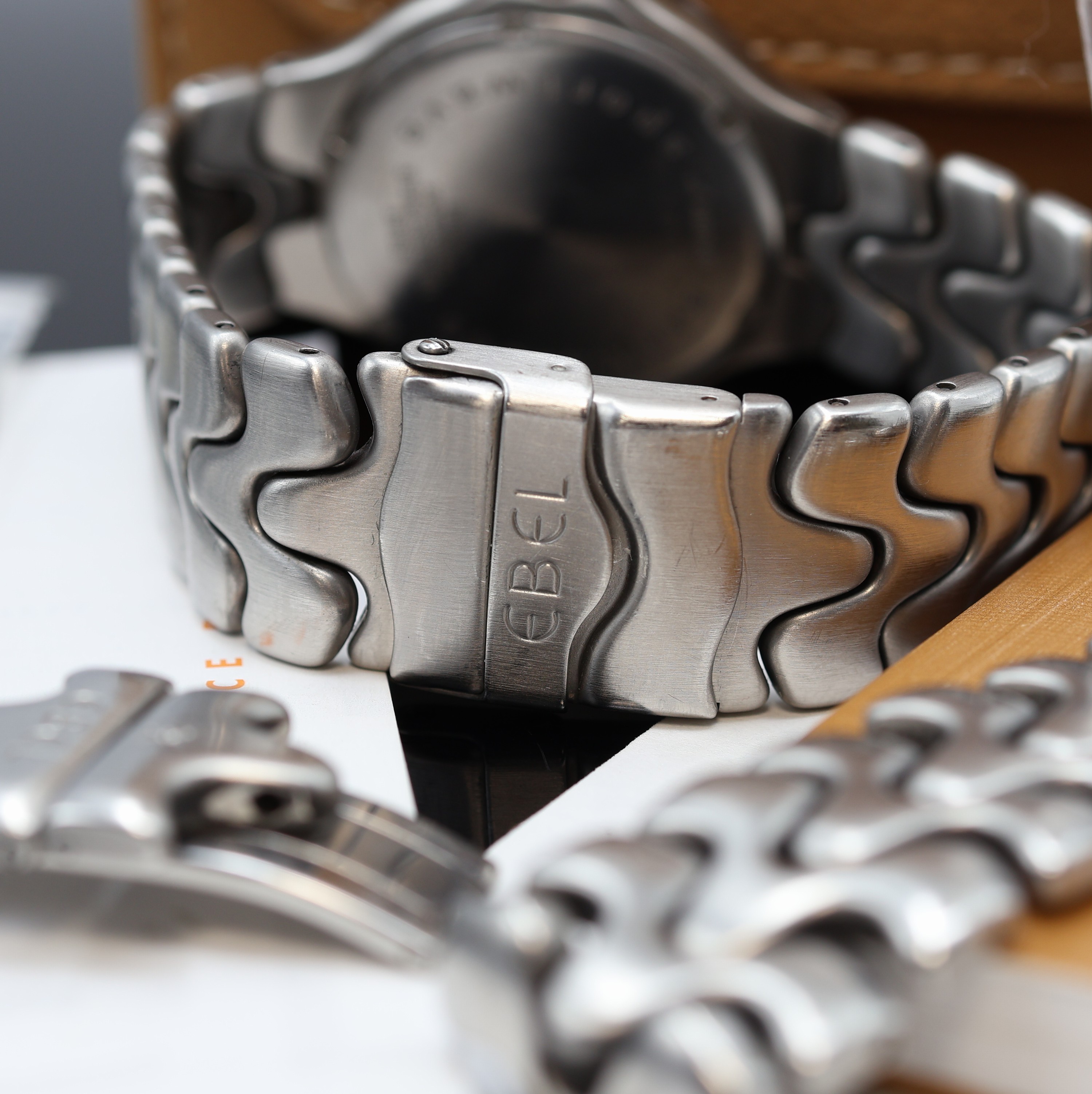Detail c: EBEL Sportwave Armbanduhr Referenz 6187541, quarz, z. T. verg. Edelstahlgeh. inkl. Gliederband m. Faltschl., Boden und Krone verschr., ab Herst. ...