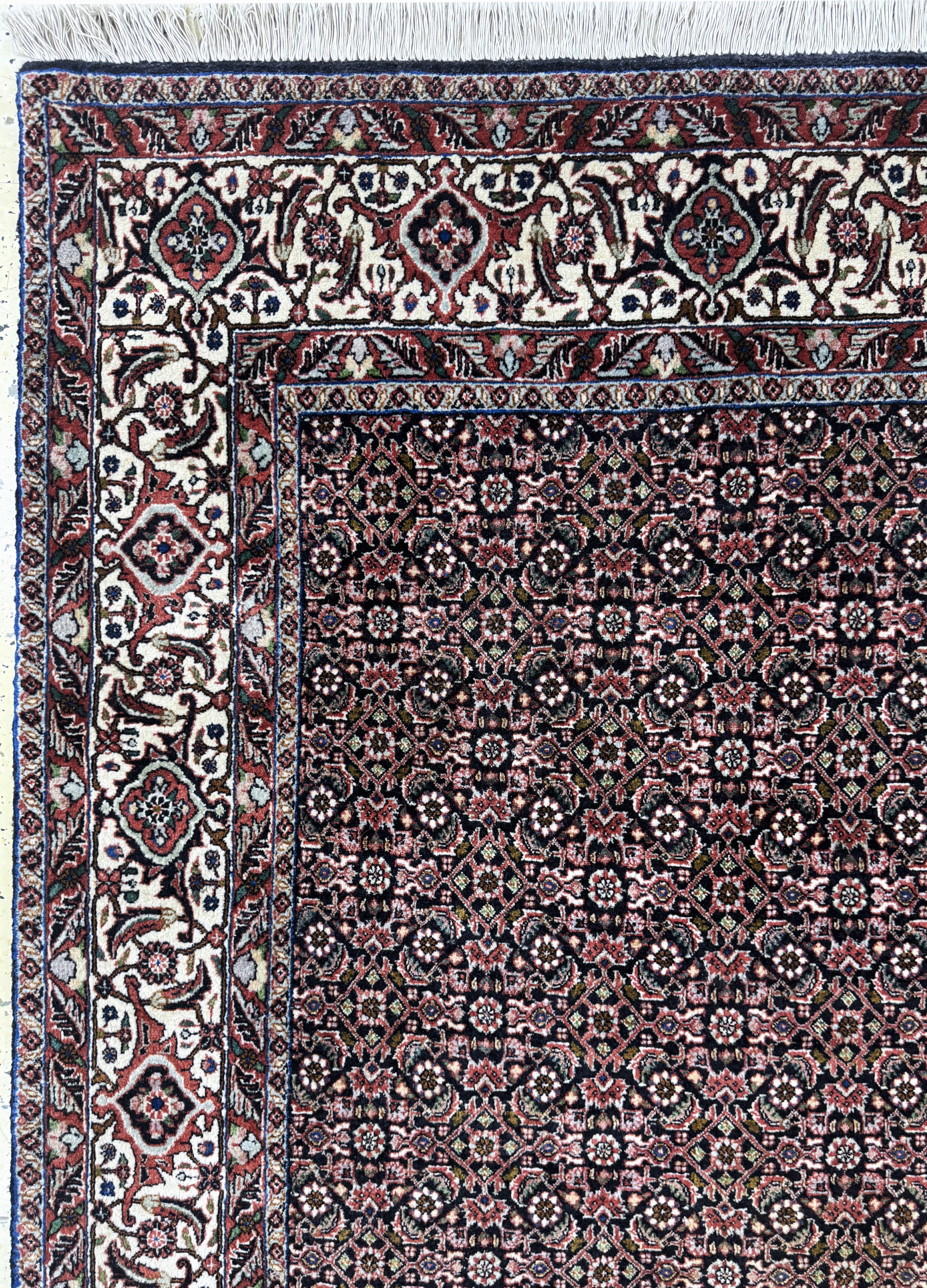 Detail c: Bidjar Kork, Persien, Ende 20.Jhd, Korkwolle, ca. 235 x 178 cm, Reinigungsbedürftig, EHZ: 1-2