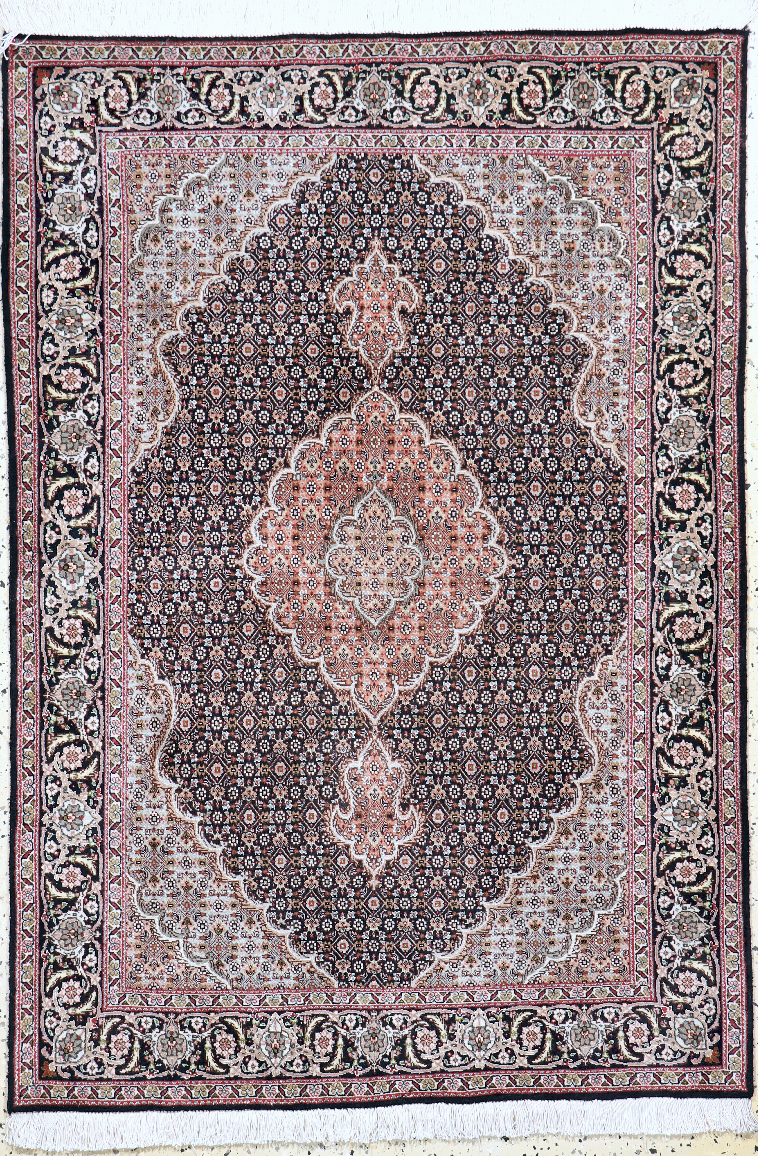 Image 27076384 - Täbriz fein(50 Raj), Persien, Ende 20.Jhd, Korkwolle mit Seide, ca. 150 x 103 cm, ca. ...