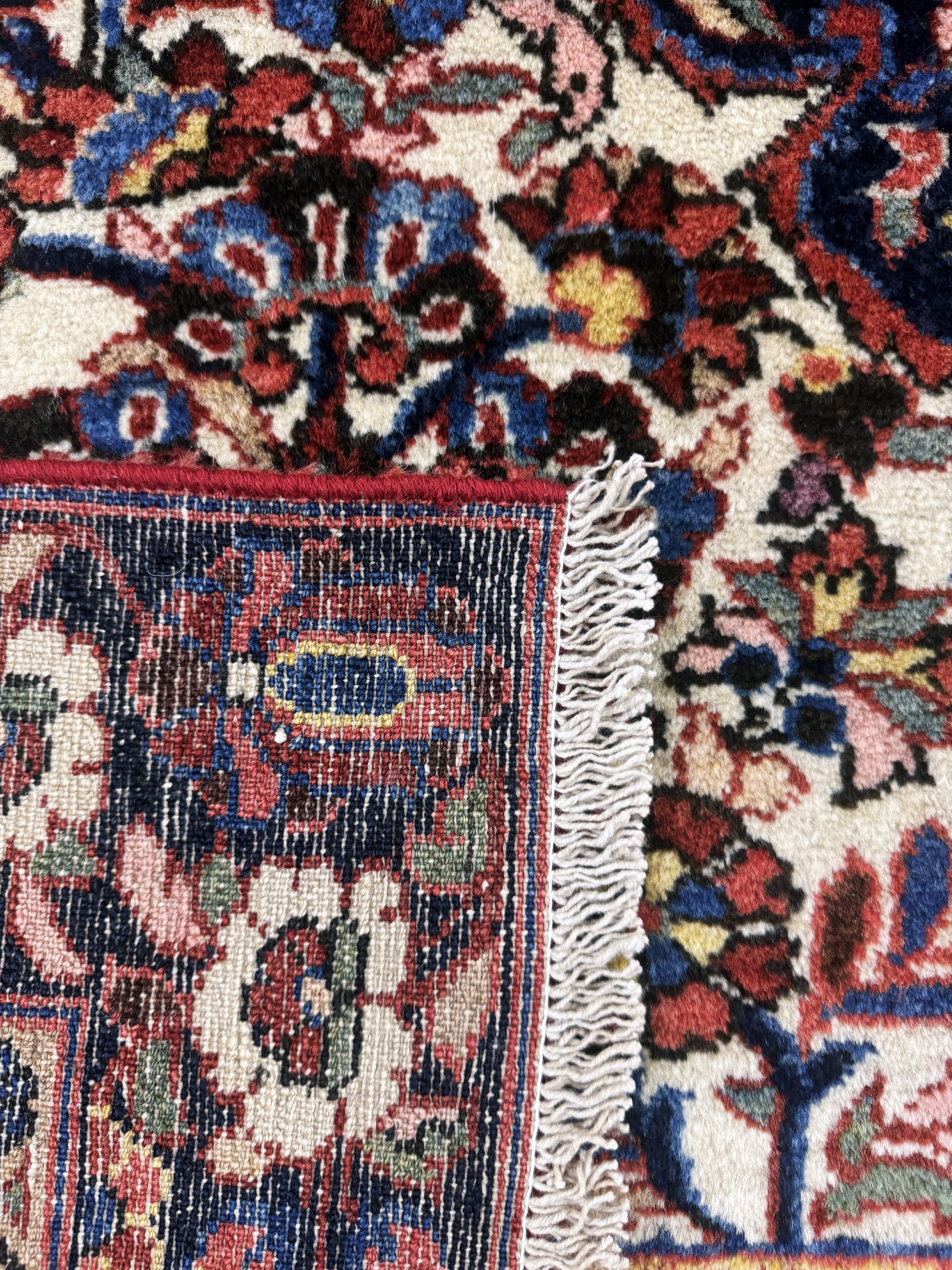 Detail e: Bortschalu, Persien, Mitte 20.Jhd, Wolle auf Baumwolle, ca. 197 x 133 cm, EHZ: 2