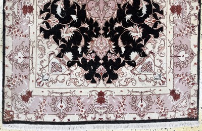 27076368b - Täbriz fein(50 Raj), Persien, Mitte 20.Jhd,Korkwolle mit Seide, ca. 155 x 102 cm, ca. ...