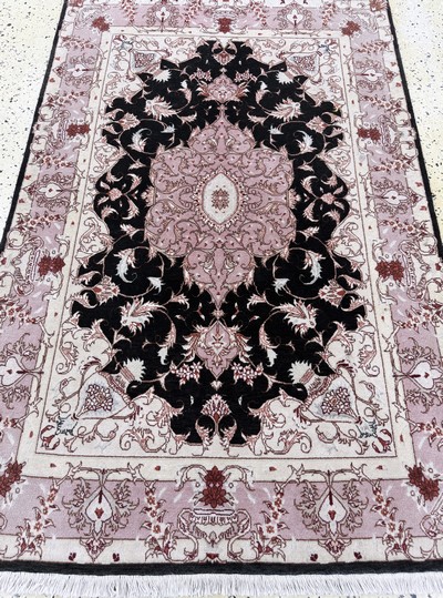 27076368d - Täbriz fein(50 Raj), Persien, Mitte 20.Jhd,Korkwolle mit Seide, ca. 155 x 102 cm, ca. ...