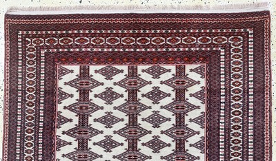 27076378a - Torkmen fein, Persien, Mitte 20.Jhd, Wolle auf Seide, ca. 190 x 135 cm, EHZ: 1-2 ...