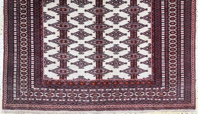 27076378b - Torkmen fein, Persien, Mitte 20.Jhd, Wolle auf Seide, ca. 190 x 135 cm, EHZ: 1-2 ...