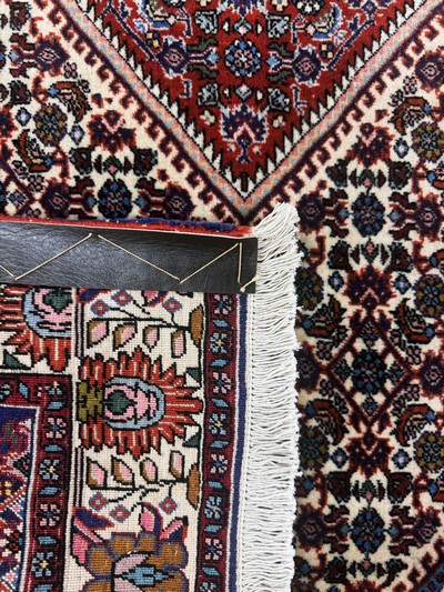 27076379d - Bidjar Kork, Persien, Ende 20.Jhd, Korkwolle, ca. 160 x 110 cm, EHZ: 1-2 Schätzpreis: ...