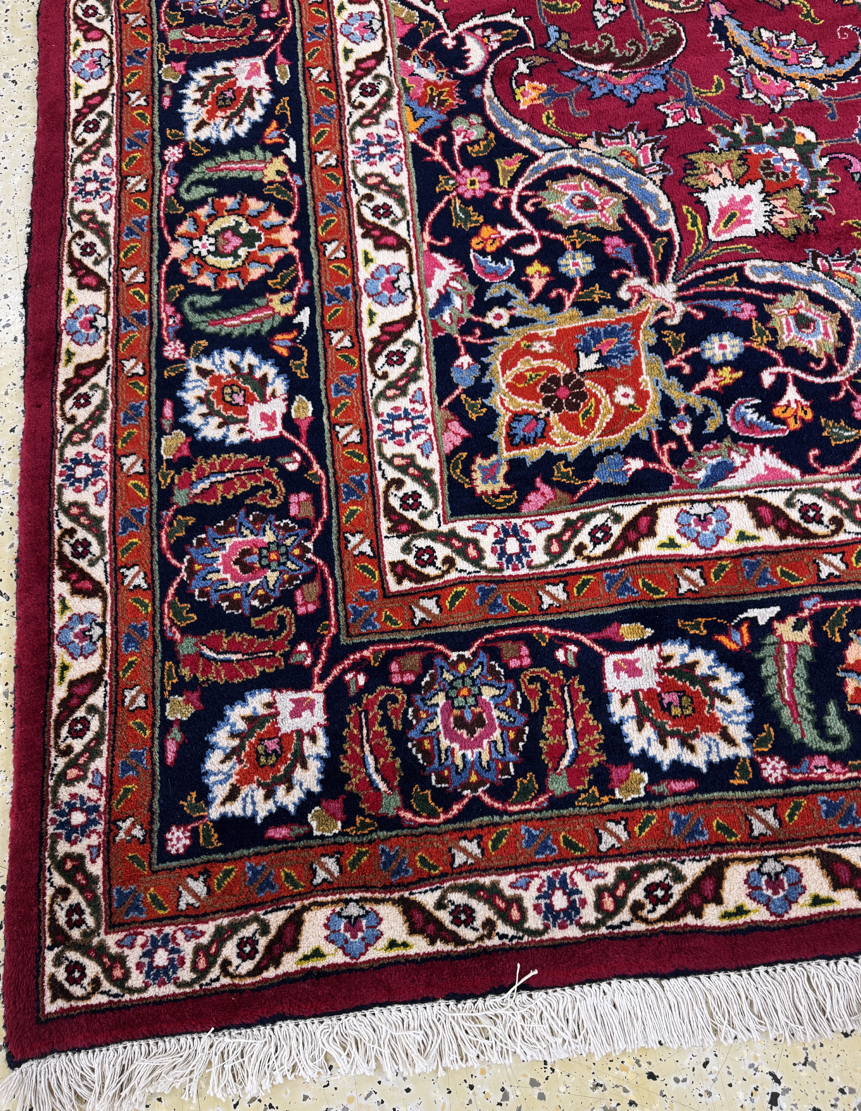 Detail h: Mesched signiert, Persien, Ende 20.Jhd, Wolle auf Baumwolle, ca. 349 x 249 cm, EHZ: 1-2