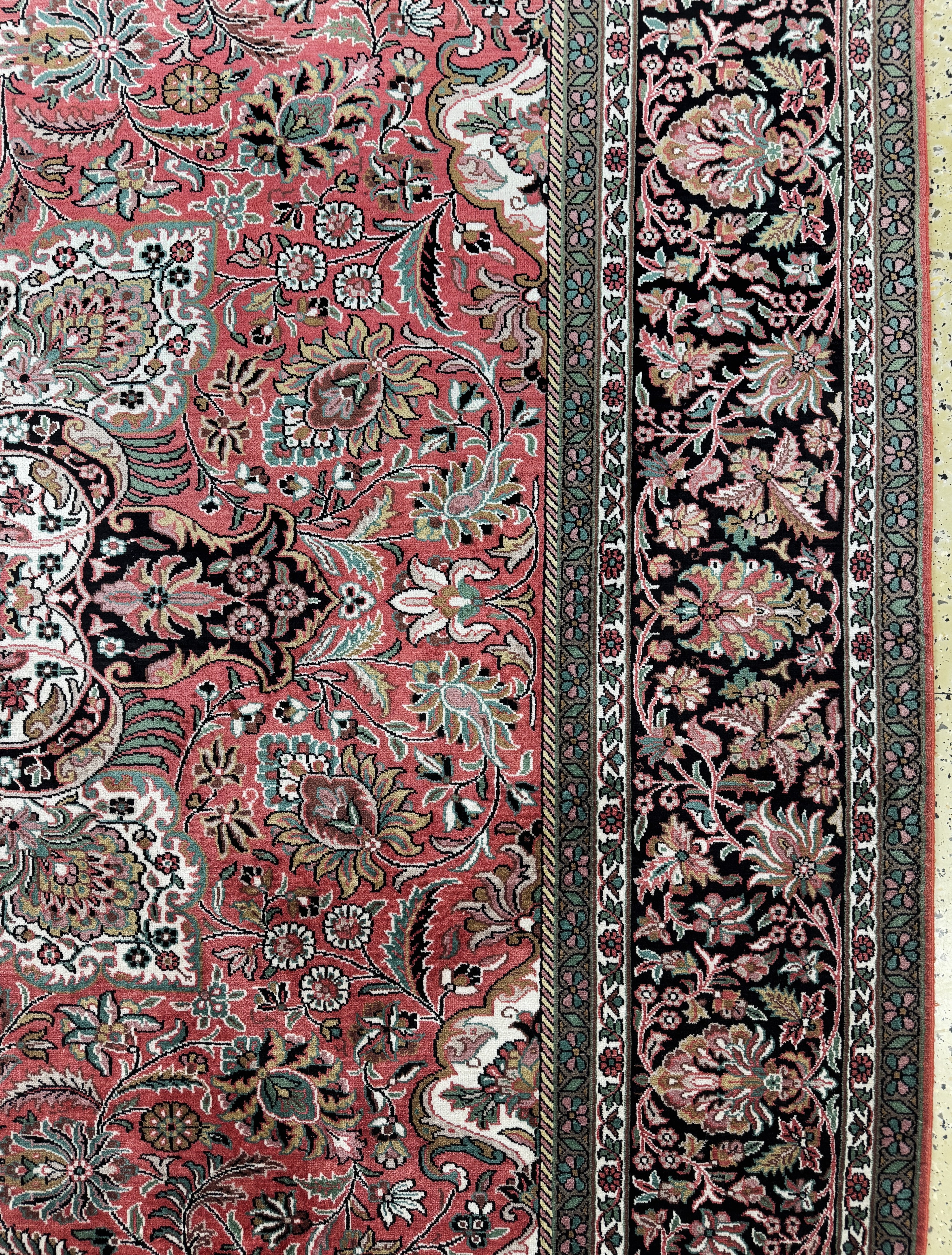 Detail e: Kaschmir, Indien, Ende 20.Jhd, merzerisierte Baumwolle, ca. 346 x 245 cm, EHZ: 1-2