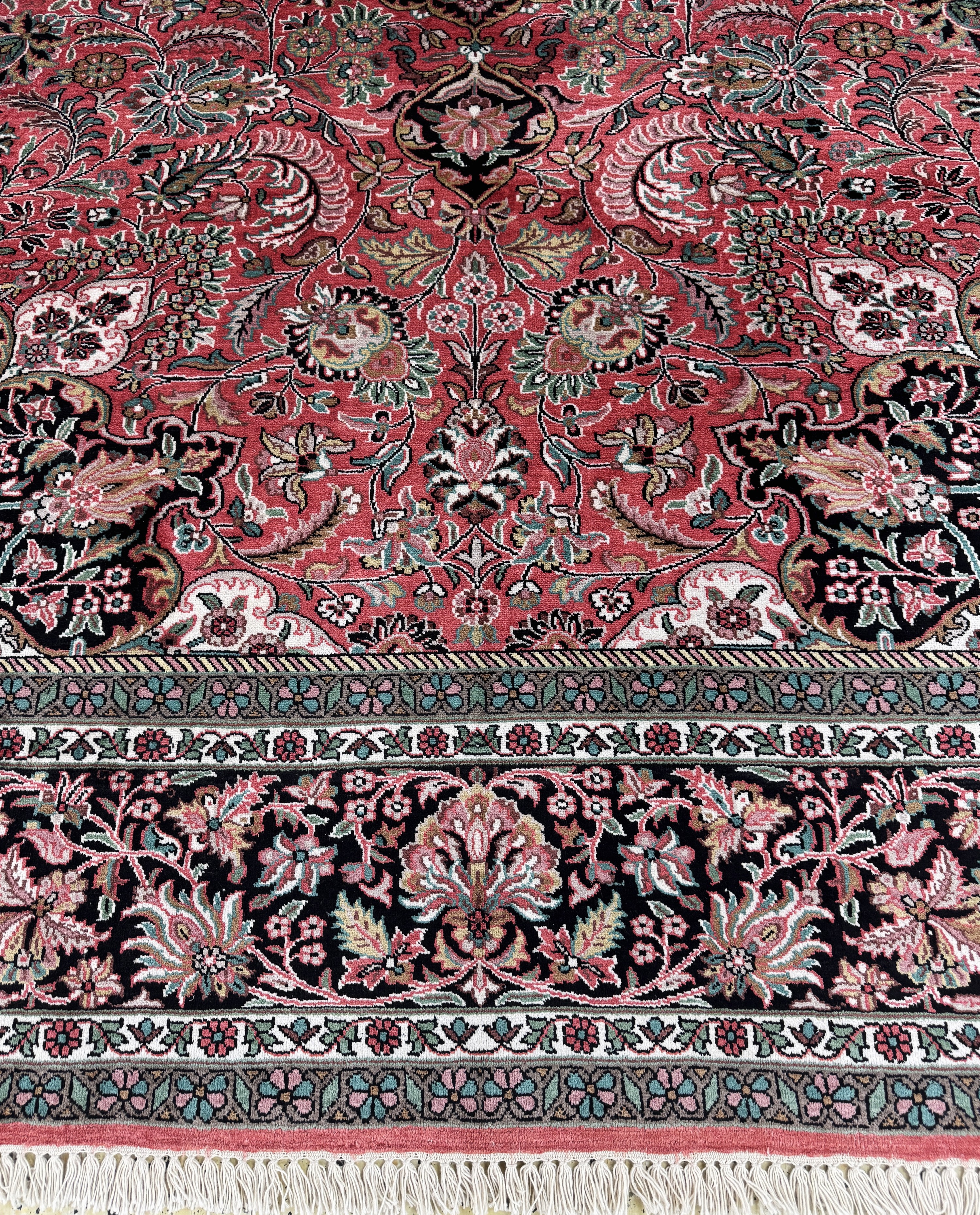 Detail g: Kaschmir, Indien, Ende 20.Jhd, merzerisierte Baumwolle, ca. 346 x 245 cm, EHZ: 1-2