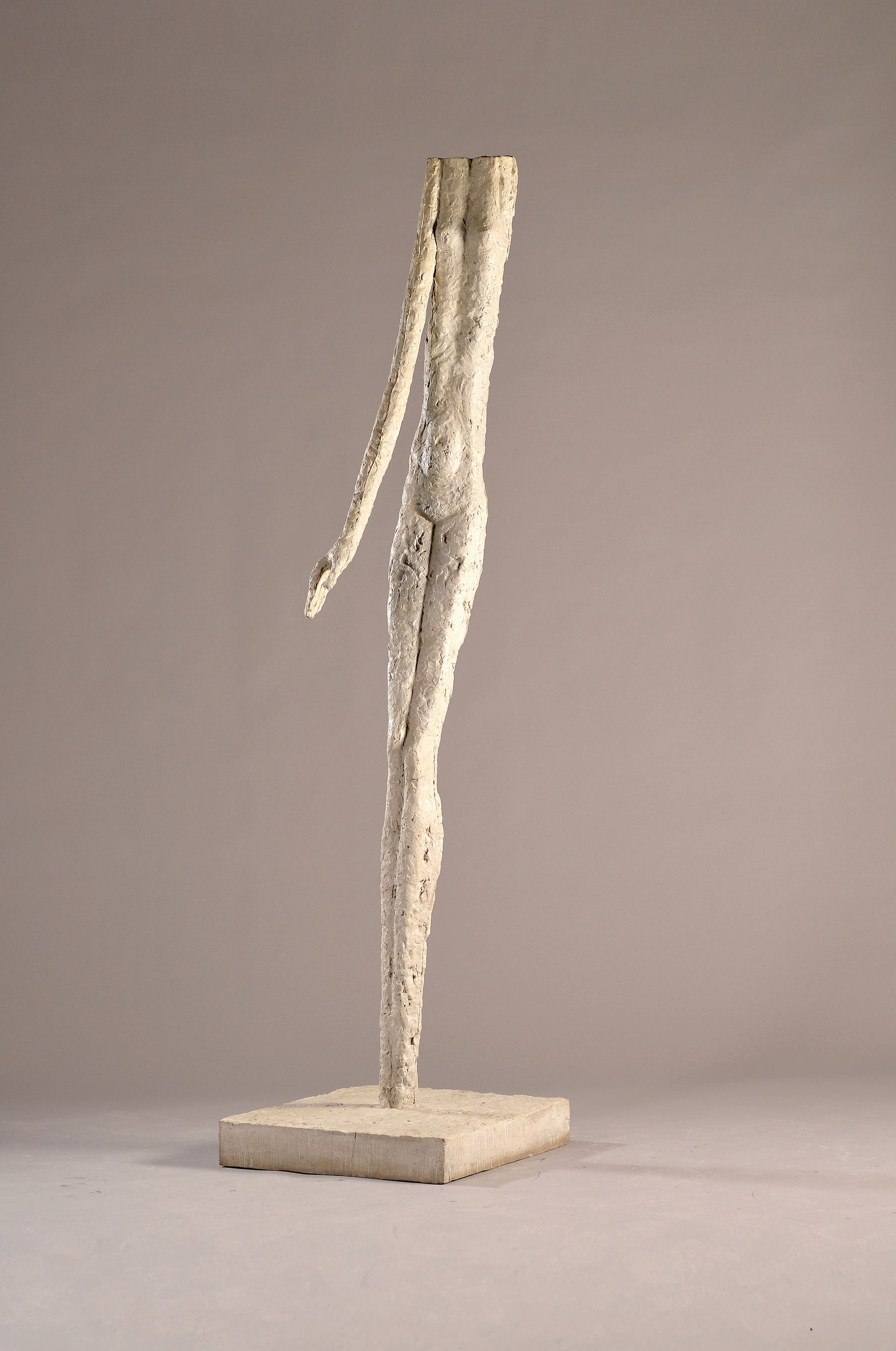 Image 27076478 - Olbram Zoubek, 1926-2017 Prag, Große Skulptur aus Socha-Zement, 1992-95, auf alter ...