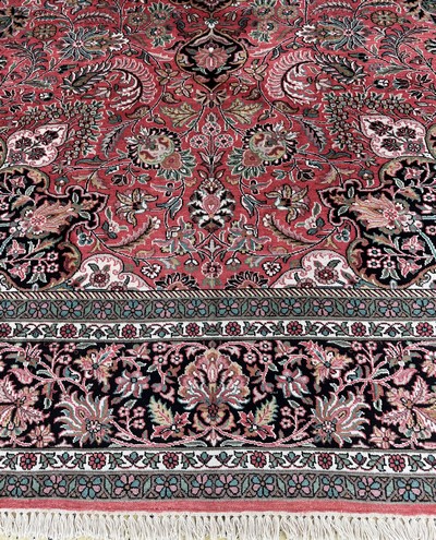 27076407g - Kaschmir, Indien, Ende 20.Jhd, merzerisierte Baumwolle, ca. 346 x 245 cm, EHZ: 1-2 ...