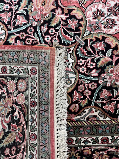 27076407j - Kaschmir, Indien, Ende 20.Jhd, merzerisierte Baumwolle, ca. 346 x 245 cm, EHZ: 1-2 ...