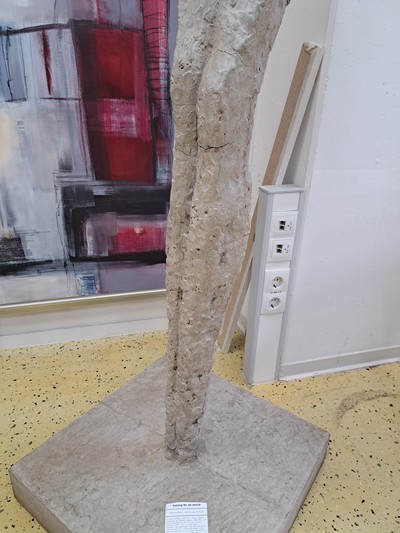 27076478f - Olbram Zoubek, 1926-2017 Prag, Große Skulptur aus Socha-Zement, 1992-95, auf alter ...