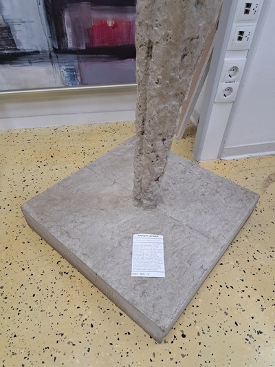 27076478g - Olbram Zoubek, 1926-2017 Prag, Große Skulptur aus Socha-Zement, 1992-95, auf alter ...