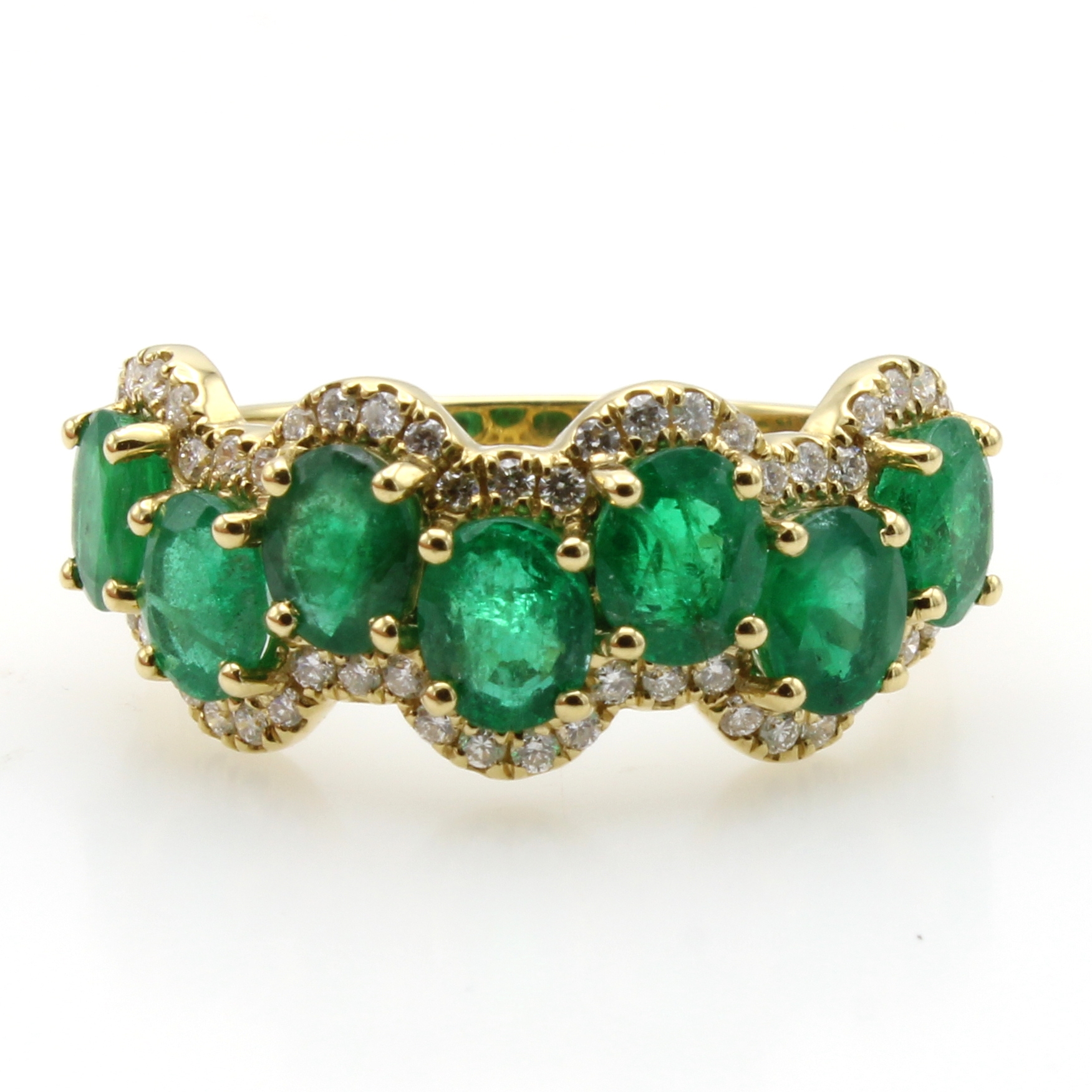 Image 27076685 - Ring mit Smaragden und Brillanten, GG 750/ 000, 7 Smaragde zus. ca. 2.20 ct, 55 Brill. ...