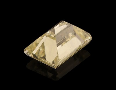 27076643a - Loser Diamant, Emerald Cut ca. 0.73 ct Getönt(yellow Y-Z))si 2, GIA-Report