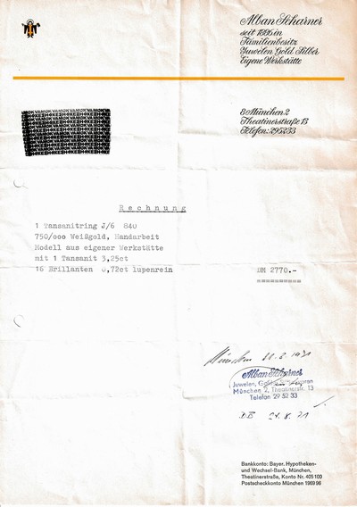 27076702a - 18 kt Gold Tansanit-Brillant-Ring, WG 750/000, mittig mit rundfacett. Tansanit ca. 3.25 ...