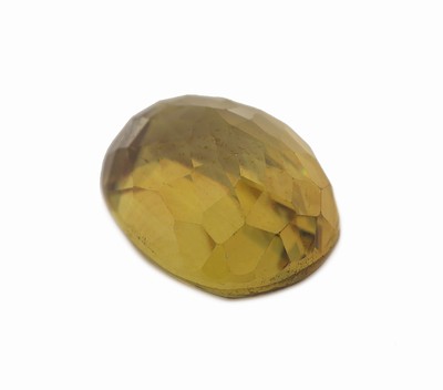 27076750b - Loser Sphen, ca. 4.61 ct, Kissenschliff, ca. 10.34 x 8.22 x 5.96 mm Schätzpreis: 580, - ...